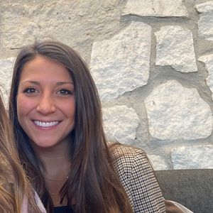 Meet your Posher, Brandi